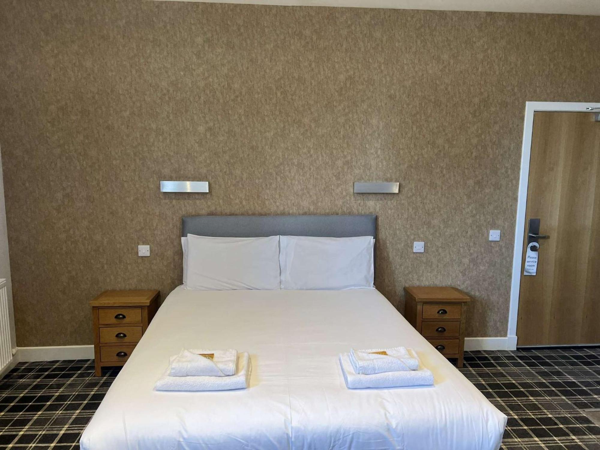 Crown Hotel & Bar Инвернес Екстериор снимка