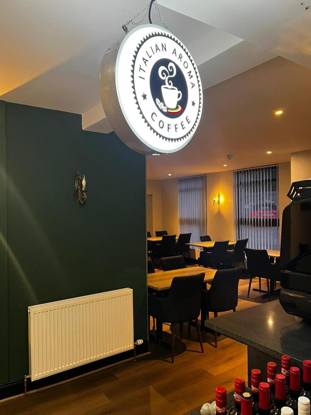 Crown Hotel & Bar Инвернес Екстериор снимка